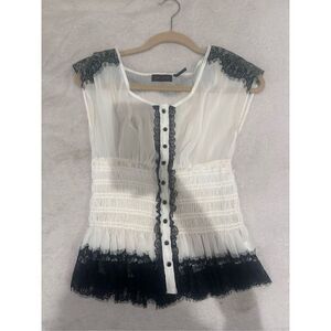 Love culture size M women’s blouse white and black